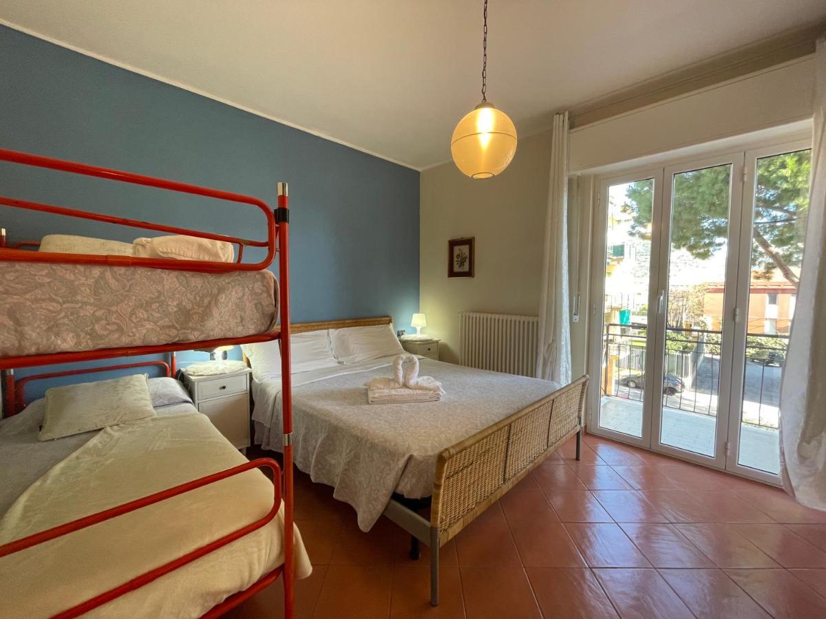 50 Metri Dal Mare - Free Parking E A/C Apartment Pietra Ligure Exterior photo