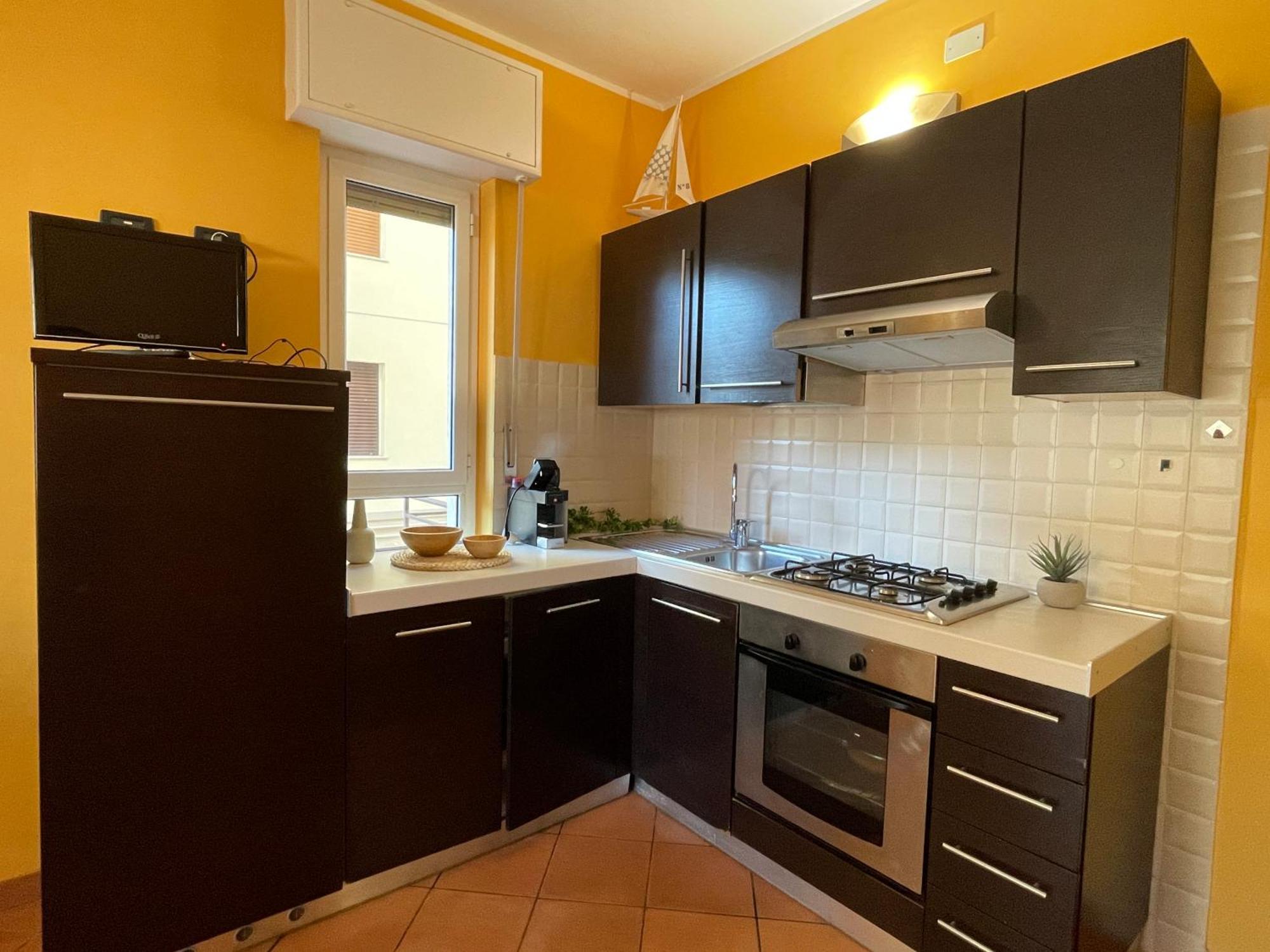 50 Metri Dal Mare - Free Parking E A/C Apartment Pietra Ligure Exterior photo