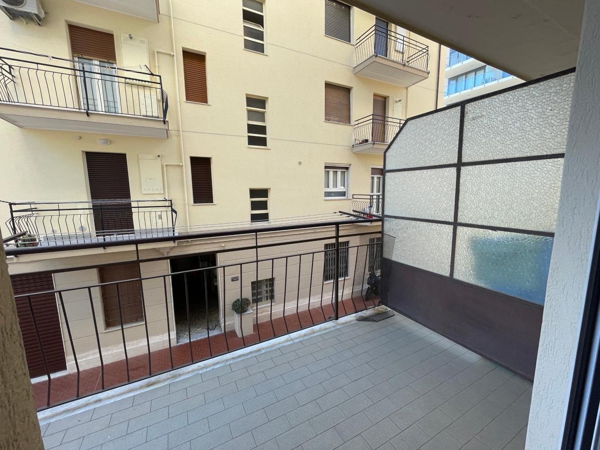 50 Metri Dal Mare - Free Parking E A/C Apartment Pietra Ligure Room photo