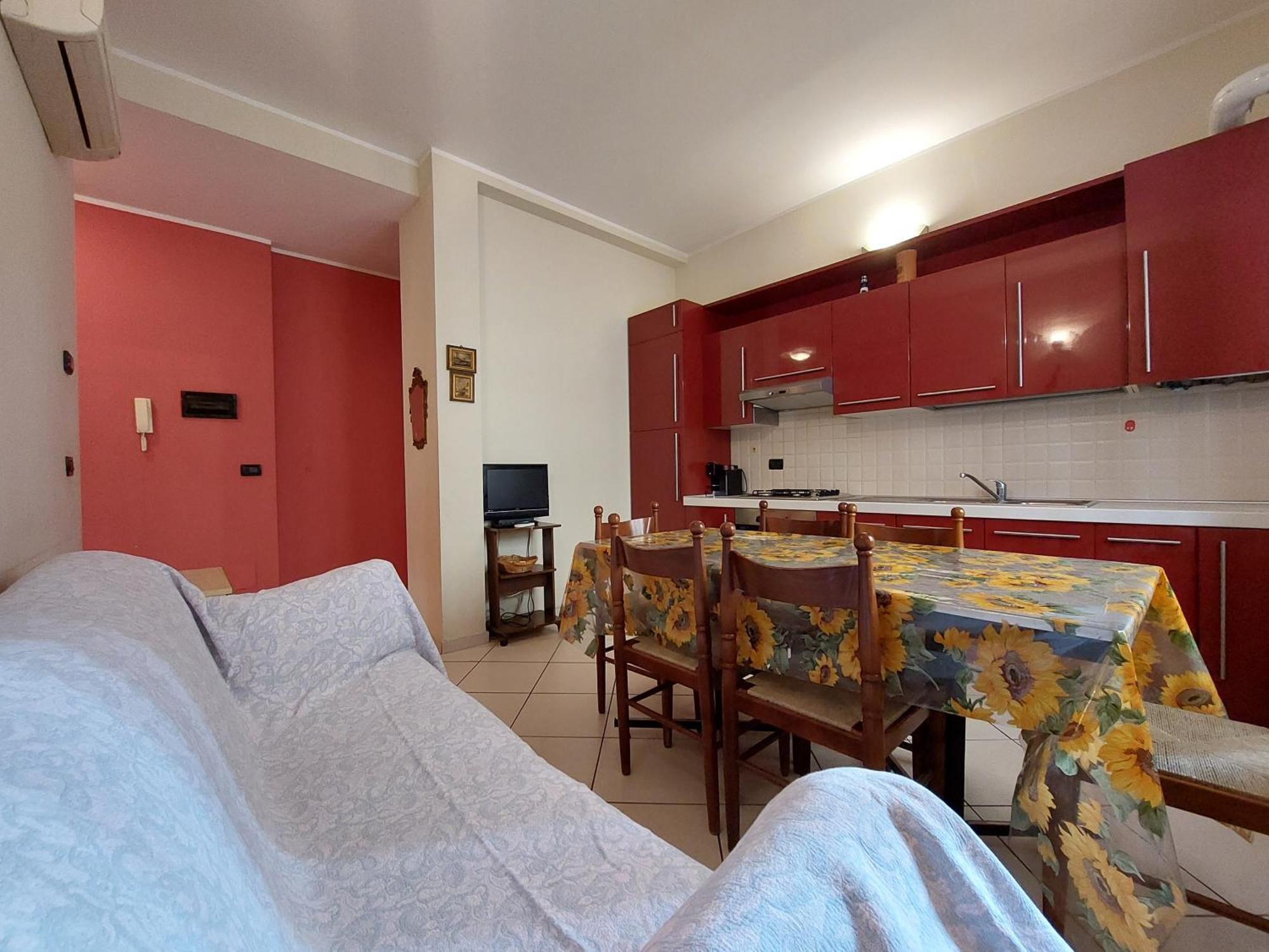 50 Metri Dal Mare - Free Parking E A/C Apartment Pietra Ligure Exterior photo